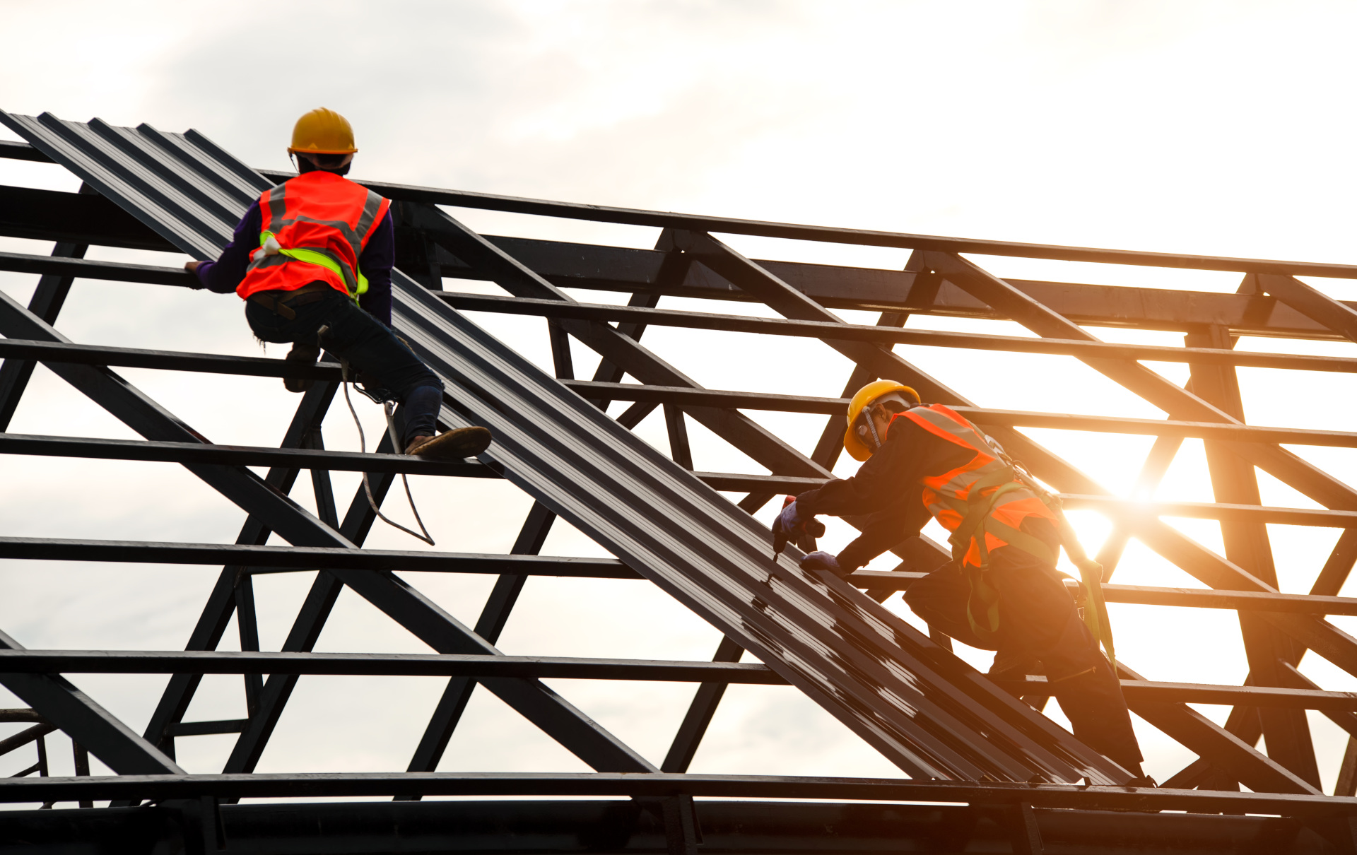 How are solar panels installed on tile roof | Service.com.au